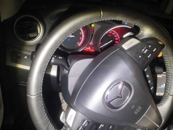 [深圳·粤B] 二手马自达马自达3星骋2011款 三厢 2.0L 自动豪华型