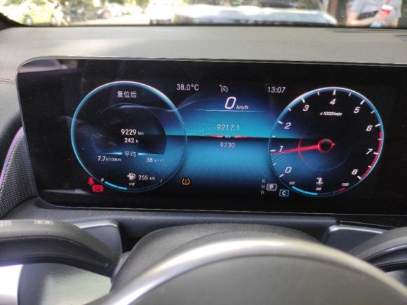 [武汉·鄂A] 二手奔驰奔驰GLB2021款 GLB 180 时尚型