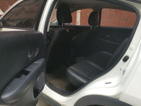 [佛山·粤T] 二手本田缤智2017款 1.8L CVT两驱先锋型