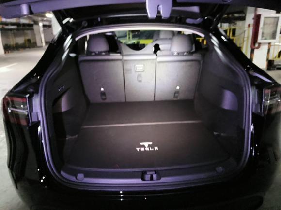 [上海·沪A] 二手特斯拉Model Y2023款 后轮驱动版