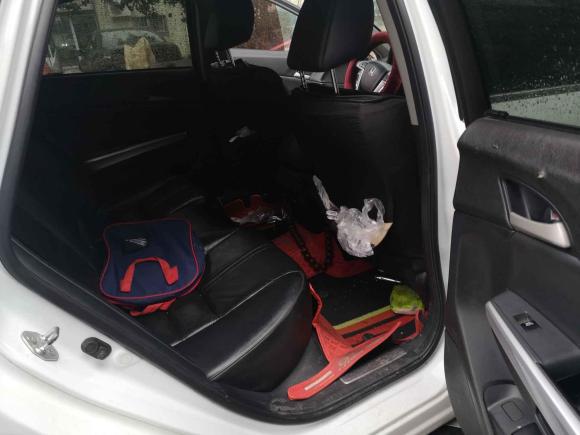 [无锡·苏B] 二手本田歌诗图2012款 2.4L 豪华版