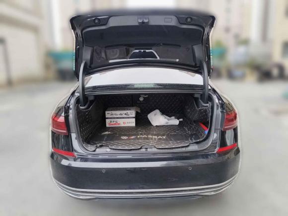 [上海·沪A] 二手大众帕萨特新能源2022款 430PHEV 混动精英版