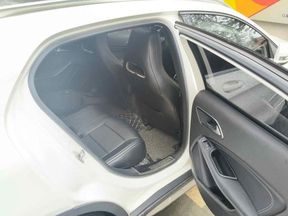 [杭州·浙A] 二手奔驰奔驰GLA2018款 GLA 200 时尚型