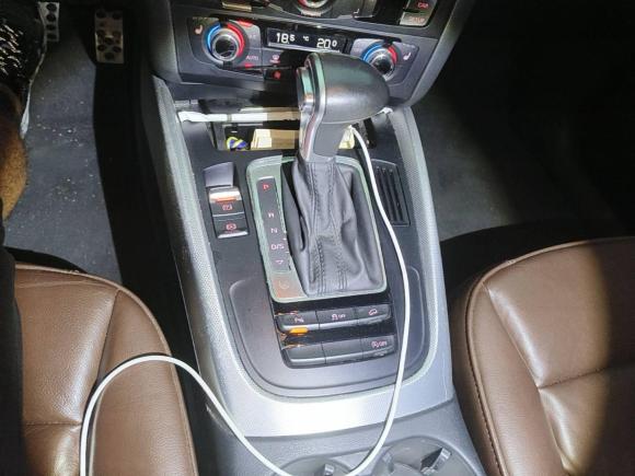 [深圳·粤B] 二手奥迪奥迪Q52015款 40 TFSI 技术型