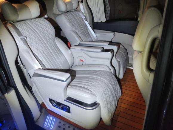 [南昌·赣A] 二手别克别克GL82017款 25S 尊贵型 国V