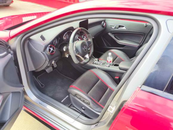 [成都·川G] 二手奔驰奔驰A级AMG2016款 AMG A 45 4MATIC 冠军版