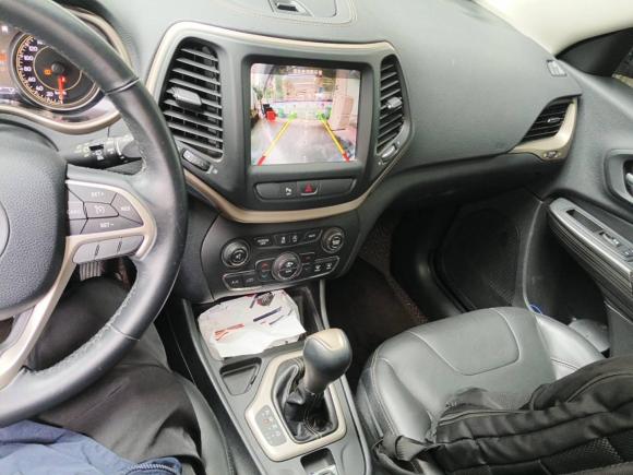 [成都·川A] 二手Jeep自由光2016款 2.4L 领先智能版