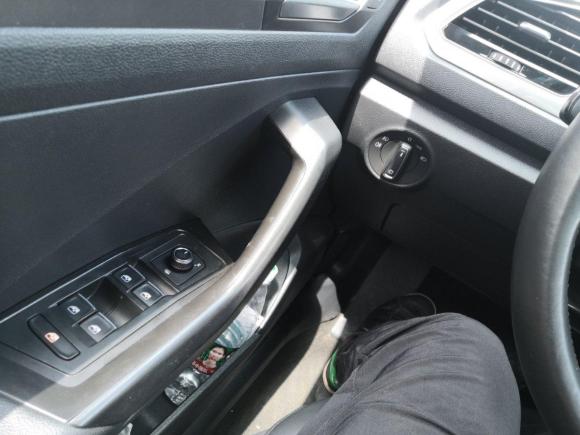 [上海·皖G] 二手大众T-ROC探歌2018款 230TSI DSG两驱进取型 国V