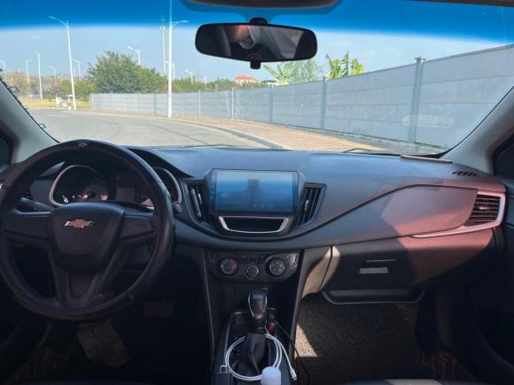 [广州·桂G] 二手雪佛兰科沃兹2018款 320 自动欣享天窗版