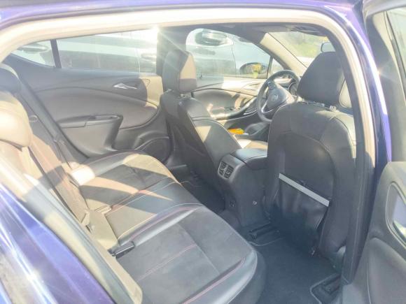 [青岛·鲁B] 二手别克威朗2018款 两厢GS 20T 双离合领先型