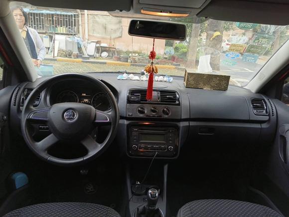 [上海·鄂R] 二手斯柯达晶锐2014款 1.6L 手动Sport版