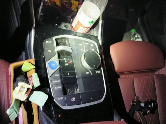 [上海·沪A] 二手宝马宝马i32022款 eDrive 35 L