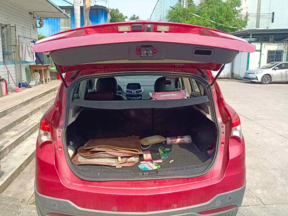 [佛山·粤Y] 二手海马海马S52015款 1.5T CVT旗舰型