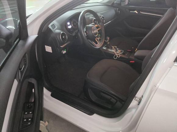 [无锡·苏B] 二手奥迪奥迪A32017款 Limousine 35 TFSI 进取型