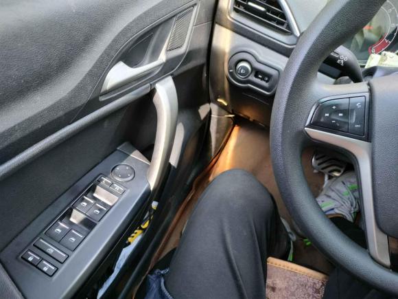 [上海·苏K] 二手名爵锐行2015款 1.5T 自动豪华版