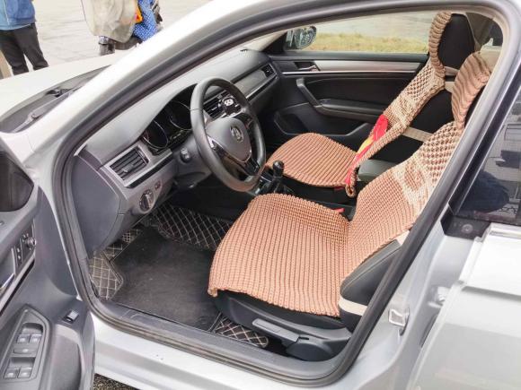 [成都·川A] 二手大众宝来2017款 1.6L 手动舒适型