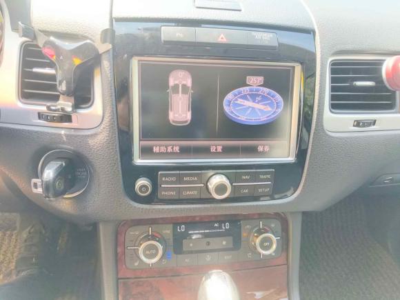 [广州·粤A] 二手大众途锐2011款 3.0TSI 舒适型