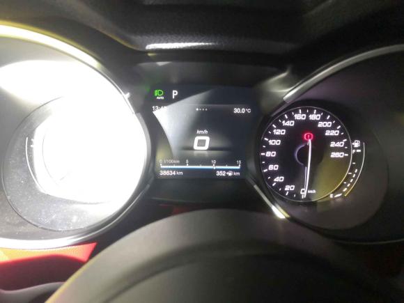 [宁波·浙B] 二手阿尔法·罗密欧Stelvio斯坦维2017款 2.0T 200HP 豪华版