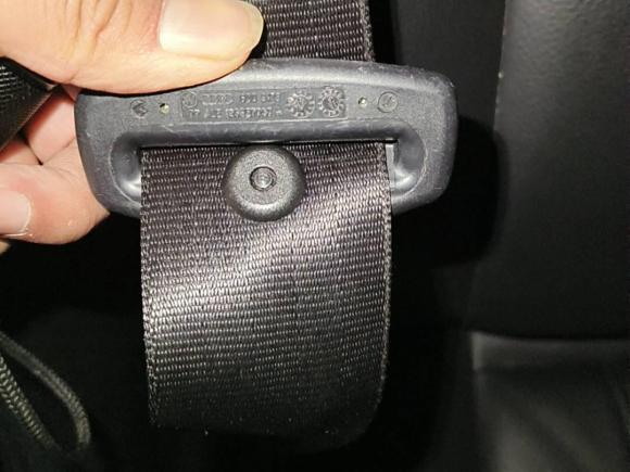 [成都·沪B] 二手奥迪奥迪A6L2012款 30 FSI 舒适型