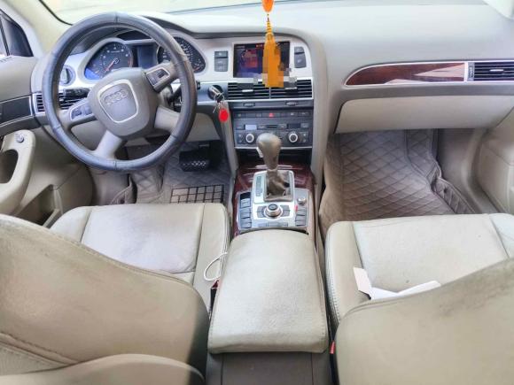 [上海·沪L] 二手奥迪奥迪A6L2011款 2.0 TFSI 自动标准型