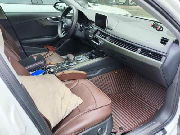 [广州·粤A] 二手奥迪奥迪A4L2017款 40 TFSI 风尚型