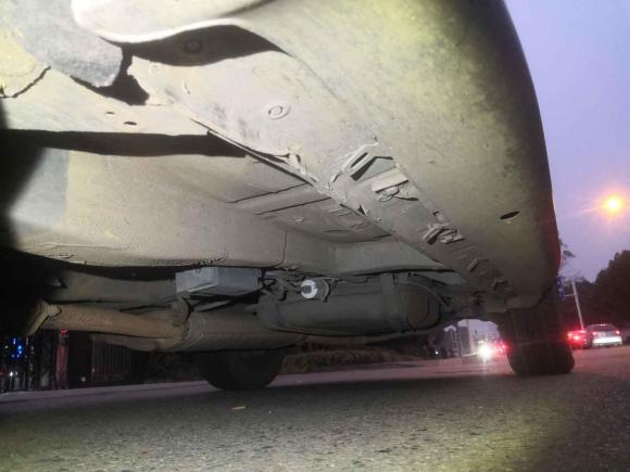 [成都·川M] 二手比亚迪比亚迪S72015款 2.0T 升级版 自动尊贵型