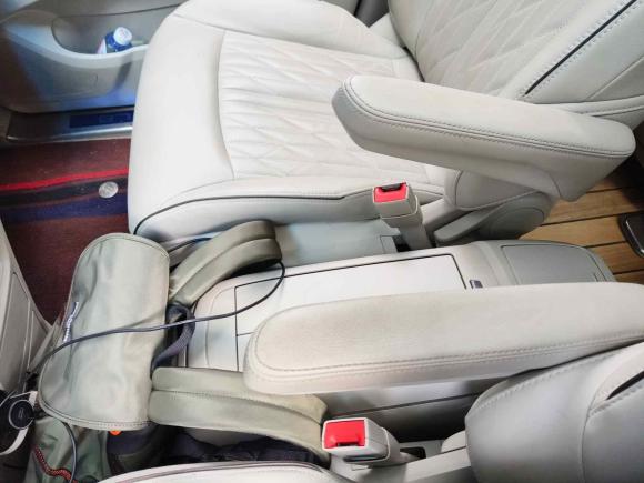 [成都·川A] 二手别克别克GL82022款 陆上公务舱 652T 豪华型