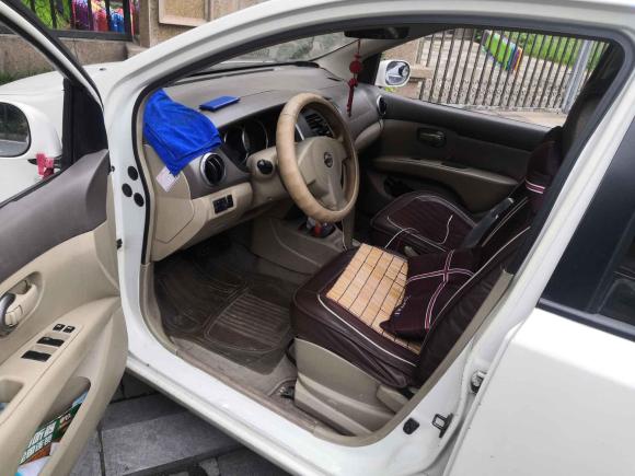 [成都·川A] 二手日产骊威2010款 劲悦版 1.6L 自动全能型