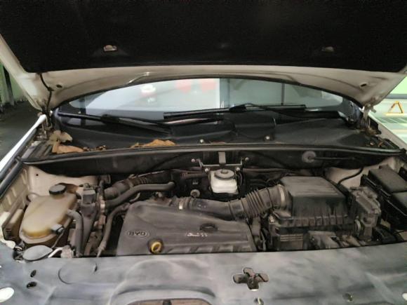 [佛山·粤L] 二手比亚迪比亚迪S72015款 2.0T 升级版 自动尊贵型