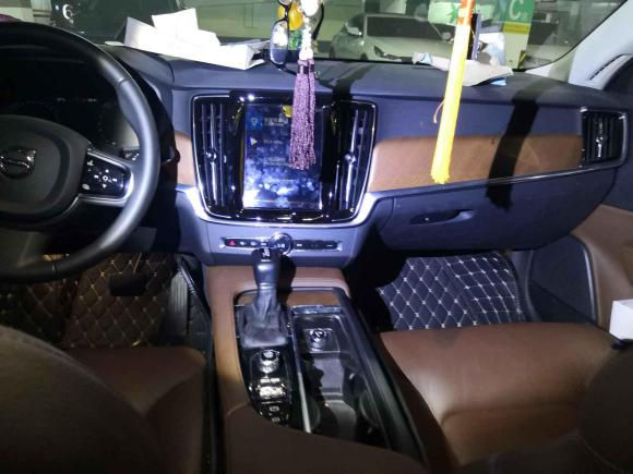 [常州·苏D] 二手沃尔沃沃尔沃S902020款 T5 智逸豪华版