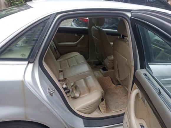 [南京·苏A] 二手奥迪奥迪A42005款 2.4L 运动型