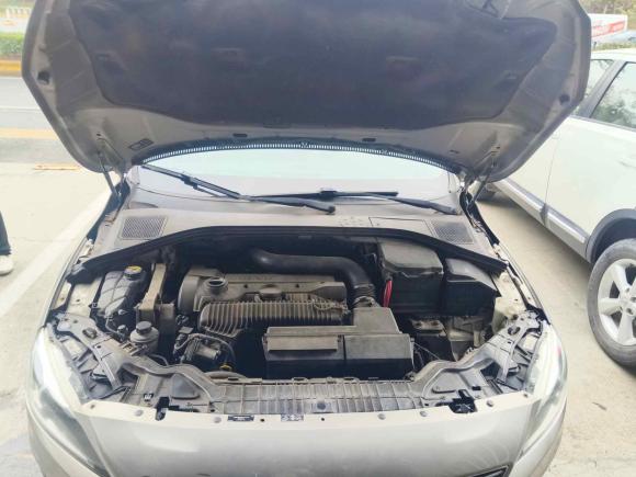 [武汉·鄂A] 二手沃尔沃沃尔沃S602015款 S60L 2.0T 智远版