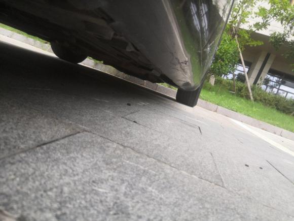 [温州·沪C] 二手克莱斯勒克莱斯勒300C2006款 3.5L 豪华领航版