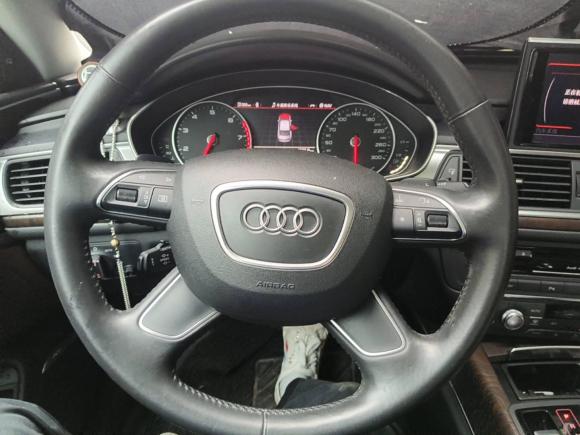 [上海·粤Y] 二手奥迪奥迪A6L2014款 35 FSI quattro 豪华型