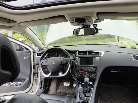 [上海·沪F] 二手DSDS 62014款 1.6T 豪华版THP200