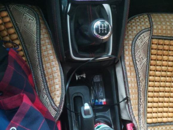 [广州·桂M] 二手中华中华V32017款 1.5L 手动智能型