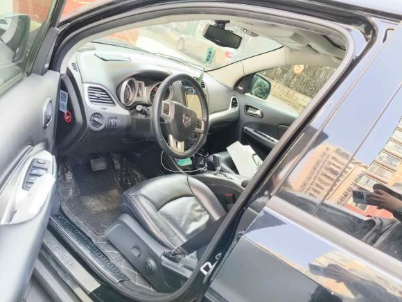 [苏州·苏E] 二手道奇酷威2013款 2.4L 两驱尊尚版