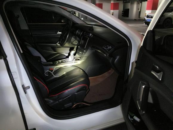 [广州·粤L] 二手标致标致4082014款 1.8L 自动豪华版