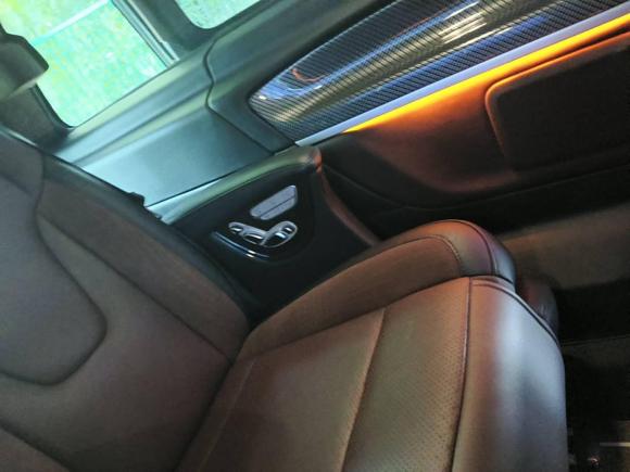 [上海·沪D] 二手奔驰奔驰V级2018款 V 260 L 尊贵加长版 国V