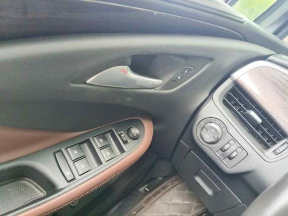 [上海·沪A] 二手别克昂科威2016款 20T 两驱精英型