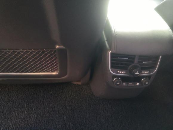 [佛山·粤E] 二手标致标致5082011款 2.3L 自动旗舰版