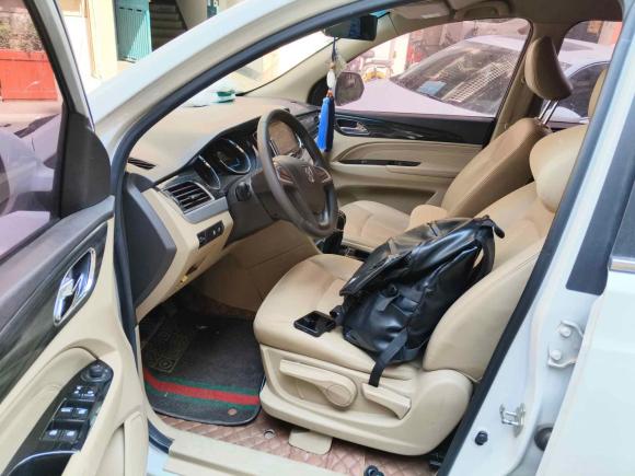 [成都·川A] 二手宝骏宝骏7302016款 1.5L 手动舒适型 7座 国V