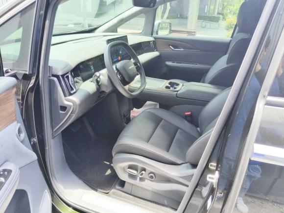 [温州·粤A] 二手合创汽车合创V092023款 尊荣版 620