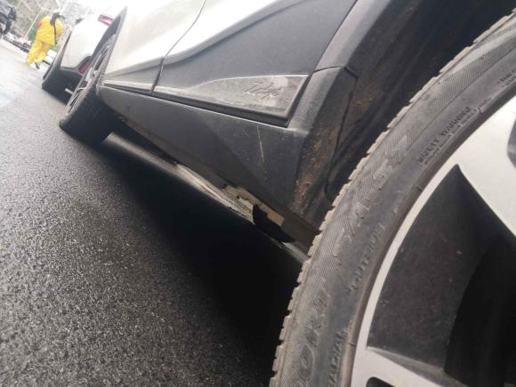 [成都·川M] 二手众泰众泰T3002017款 1.5T CVT尊贵型