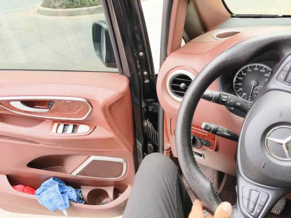 [无锡·苏M] 二手奔驰威霆2016款 2.0T 精英版