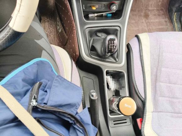 [合肥·皖S] 二手宝骏宝骏5602016款 1.8L 手动超值型