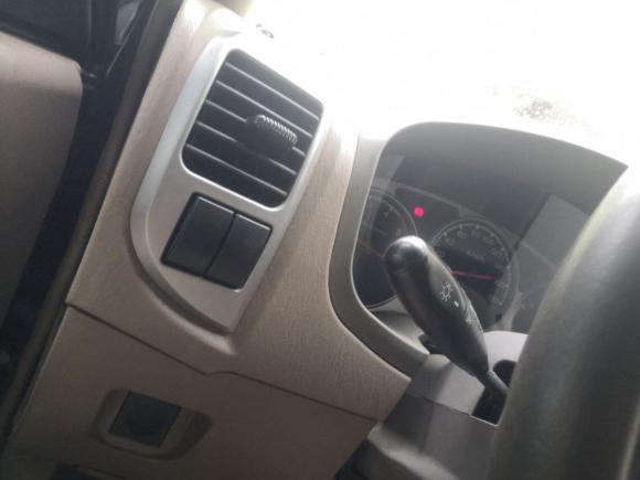 [深圳·粤B] 二手江铃宝典2013款 2.8T两驱舒适超值版JX493ZLQ4F