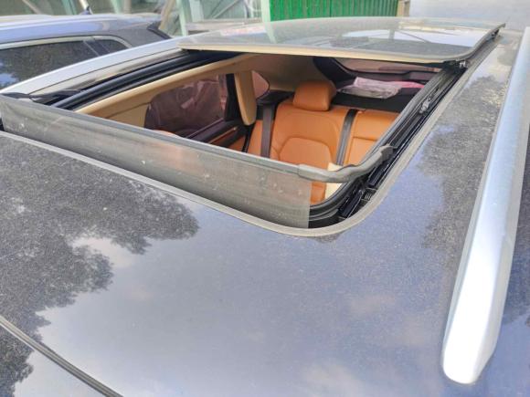 [无锡·苏H] 二手众泰众泰SR92017款 2.0T 手动极致之心版