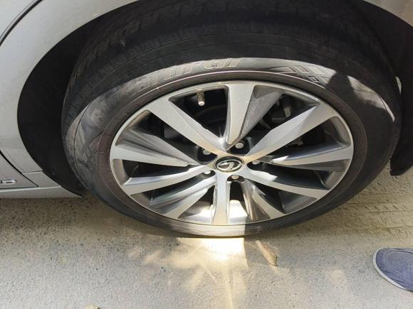 [南昌·赣M] 二手雷克萨斯雷克萨斯ES2018款 200 卓越版 国V