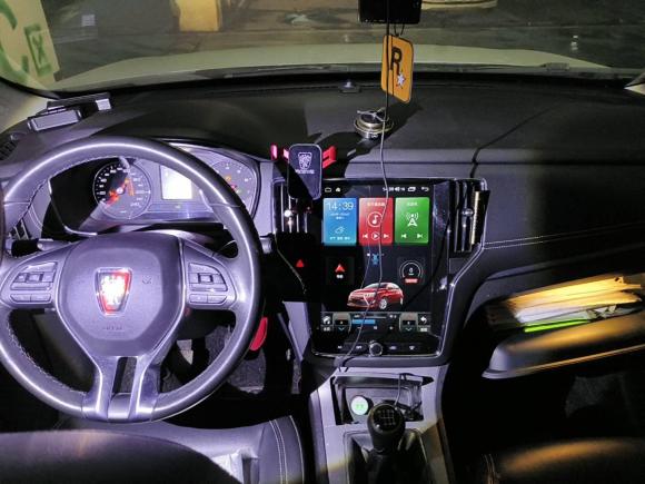 [南京·苏A] 二手荣威荣威RX52018款 20T 两驱手动旗舰版